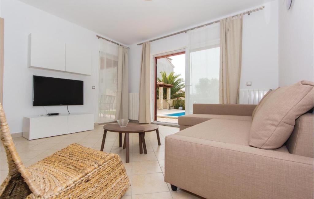 I & M Guest House Banjole Exterior foto